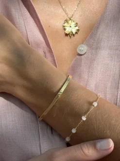 EB – fijn armbandje met edelsteentjes licht roze