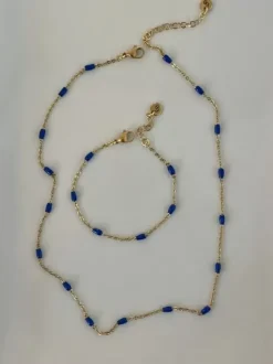 EB – fijn verguld armbandje met staafjes blauw