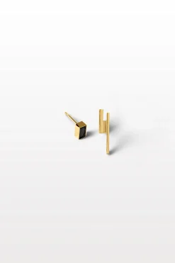 Lore Van Keer – capsule studs met onyx zilver verguld