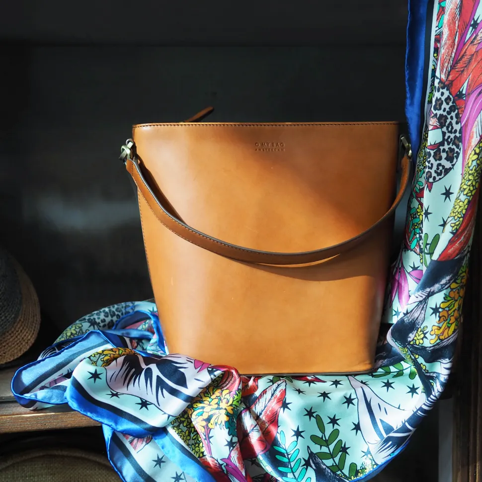 O My Bag – Bobbi Bucket Maxi Classic Leather