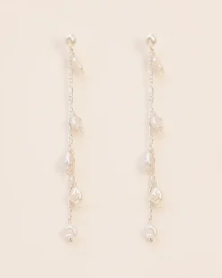 Wouters&Hendrix – oorbellen met hangende zoetwaterparels