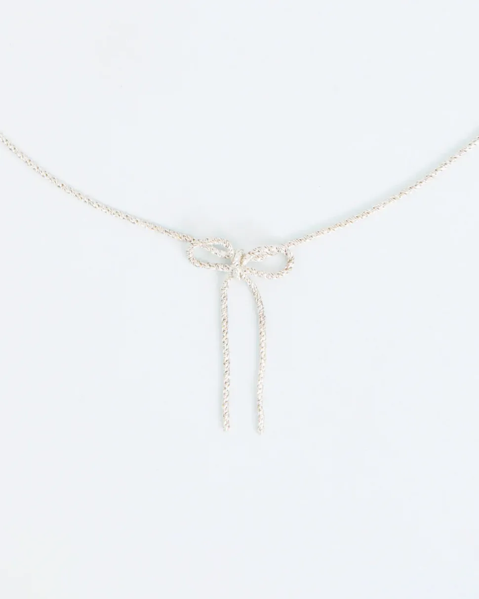 Wouters&Hendrix – textured ketting met strikje