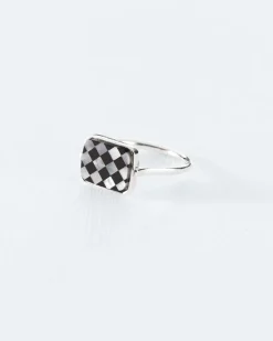 Wouters&Hendrix – mosaic ring met onyx en parelmoer